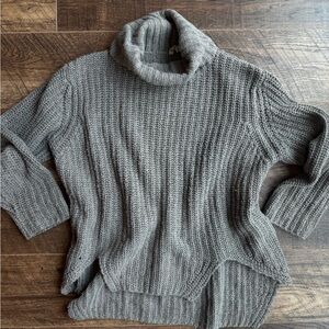 POL Cozy Gray Turtleneck Sweater